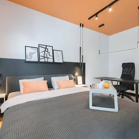 New Located Near The Old Town