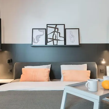 Апартаменты New Located Near The Old Town