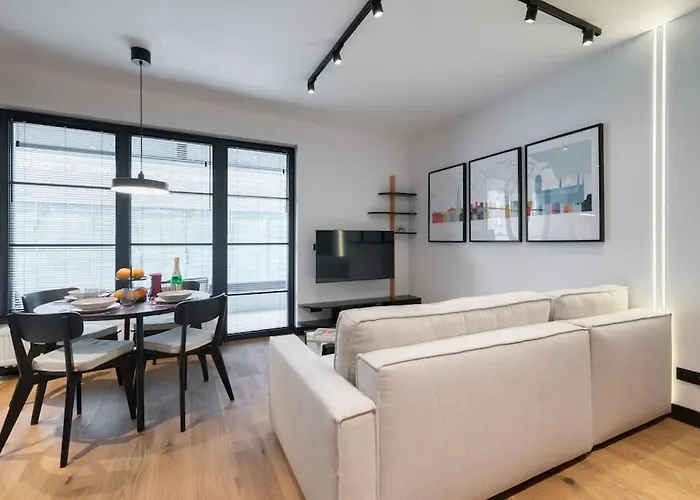 New Located Near The Old Town Apartamento *